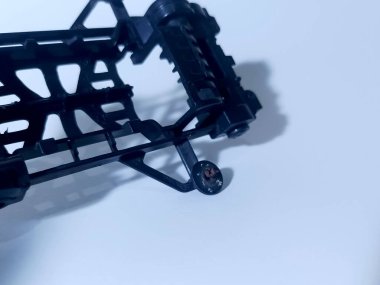 1: 32 ölçekli dört çekli yarışma hobisi için dayanıklı plastik taban çerçeve bileşeni.