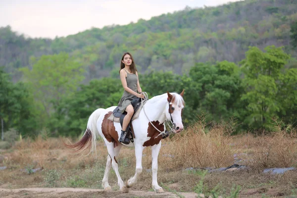 Young Woman Riding Horse Field Sky — Stock Photo, Image