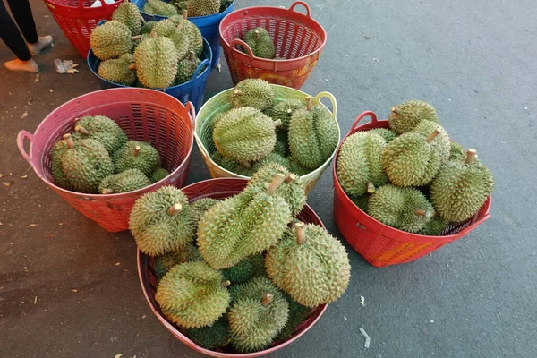 Basket Full Durians Talad Thai Fruits Market — Stock Photo, Image