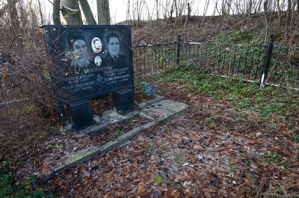 Graven Oude Gesloten Bijna Geruïneerd Tartar Begraafplaats Maart 2018 Kiev — Stockfoto
