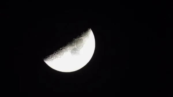 Lune dans la nuit — Photo