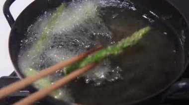 Yutulan kuşkonmaz görüntüsü