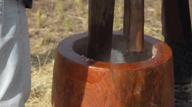 Mochi 'ye vurmanın görüntüsü