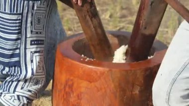 Mochi 'ye vurmanın görüntüsü