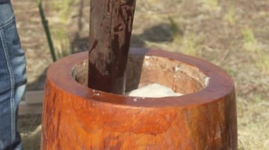 Mochi 'ye vurmanın görüntüsü