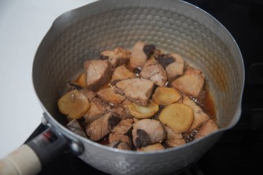 Pişirilmiş bonito nasıl yapılır görüntüsü