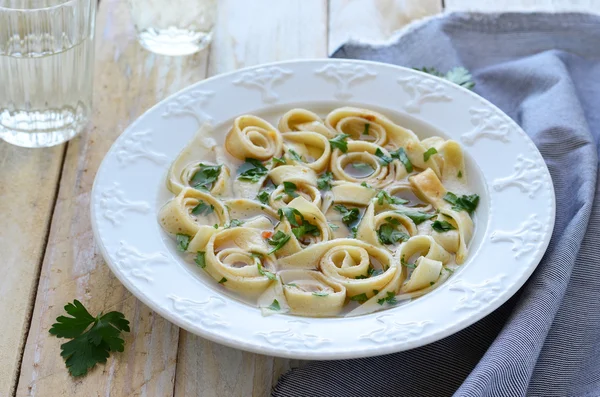 Gözleme çorba Frittatensuppe