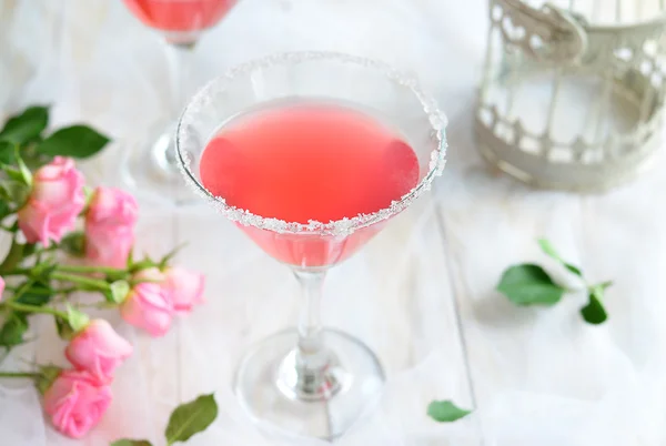 Cosmopolitan cocktail on white background — Stock Photo, Image