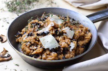 lezzetli mantarlı risotto