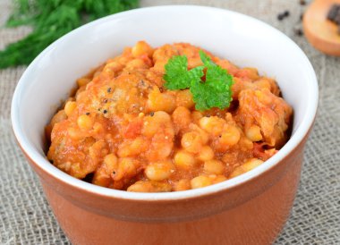 Et ve fasulye güveç