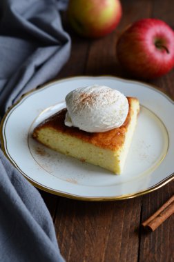 Elma Cottage pasta parçası