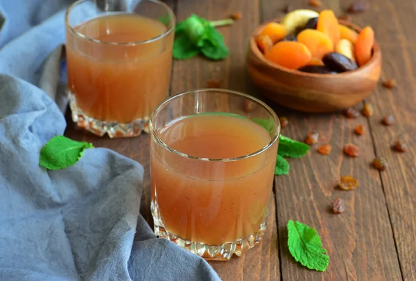 Сухой фруктовый напиток — стоковое фото