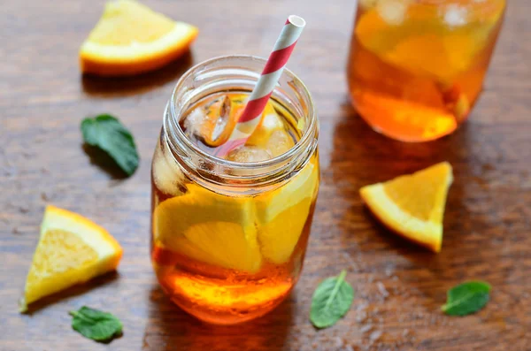 Bebida fría naranja —  Fotos de Stock