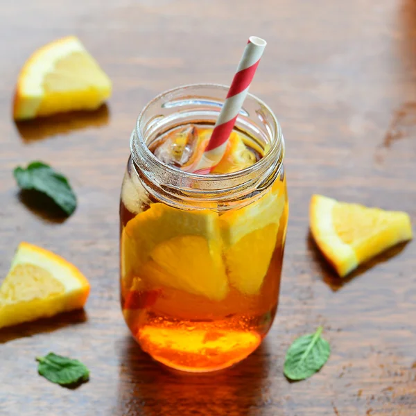 Bebida fria laranja — Fotografia de Stock