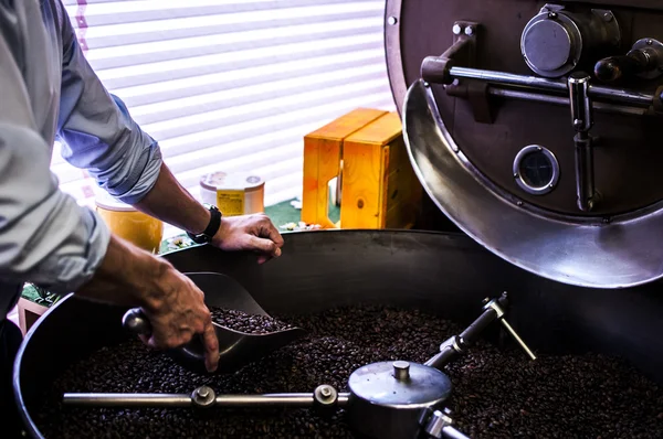 Granos de café tostados de calidad —  Fotos de Stock