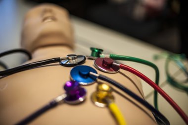 Yaratıcı stetoskop tanı