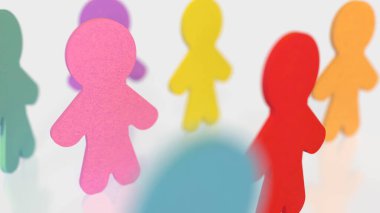 Soyut renkli insanların bir arada durması, çeşitliliği, dahil olmayı, eşitliği, takım çalışmasını ve temiz beyaz arka planda sosyal bağlantıyı sembolize ediyor. Sosyal, İK ve toplum kavramları için ideal