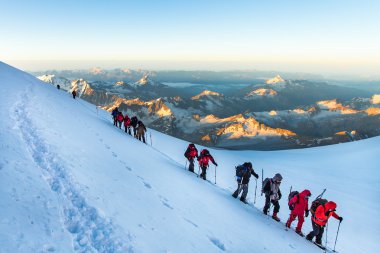 Elbruz Dağı tırmanışı