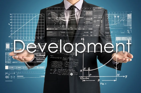 Biznesmen przedstawienie koncepcji rozwoju z własnymi rękami — Zdjęcie stockowe