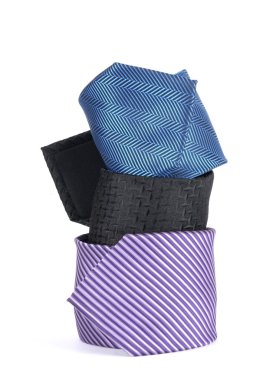 Kravat kümesi, üç zarif bağları