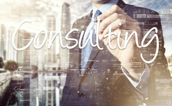 Επιχειρηματία γράφοντας Consulting στην εικονική οθόνη — Φωτογραφία Αρχείου