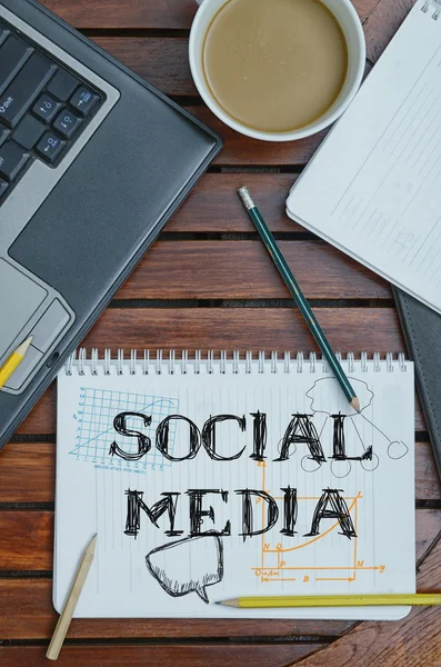 Defter ile sosyal medya içindeki metin tablo 