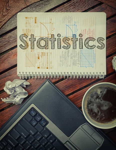Jegyzetfüzet-val szöveg belső statisztikák — Stock Fotó