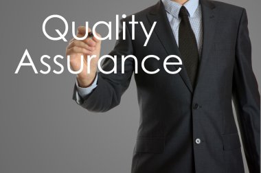 Kalite güvencesi kavramı yazma iş adamı 