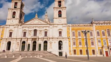 MAFRA, Portekiz, 15 Mayıs 2024 - Mafra Sarayı, veya Saray-Manastırı, Lizbon, Portekiz, barok ve neoklasik tarzda, UNESCO Dünya Mirası