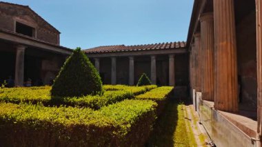 POMPEII (Pompei), İtalya, 14 APRIL 2024 - Menander Hanedanı (Casa del Menandro), Pompeii, Napoli, Campania, İtalya, M.S. 79 yılında Vesuvius tarafından gömülen antik Roma kenti