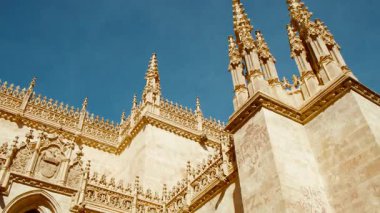 Granada Kraliyet Şapeli, Endülüs, İspanya, Gotik mimari ve İspanyol kraliyet tarihinin bir örneği.