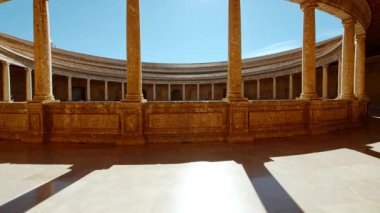 Alhambra Sarayı - Rönesans İyonik sütunları, Granada, Anadalucia, İspanya