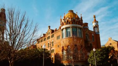 BARCELONA, 2023 dolaylarında - Sant Pau Art Nouveau Sitesi, diğer adıyla Hospital de Sant Pau, Barcelona, İspanya 'da yer alan, Domenech i Montaner tarafından tasarlanmış, 20. yüzyılda bir hastane olarak inşa edilmiştir.