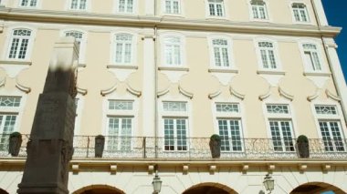 AVEIRO, Portekiz, 15 Temmuz 2023 - Portekiz 'in eski Aveiro kasabası, Portekiz Venedik lakabını benimseyen pastel renkli binalarıyla büyülenir.