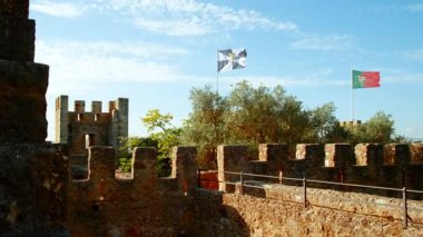 LISBON, takriben 2022 - Portekiz 'in başkentinin MÖ 48 yılına dayanan önemli bir simgesi olan Lizbon, Portekiz' deki Aziz George Kalesi 'nin kuruluşu