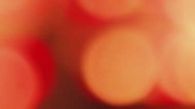 Arka plan bulanık dönen ışıklı