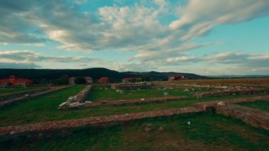 Deva, Romanya Sarmizegetusa Roma Kalıntıları - Ultrawide Panning Shot