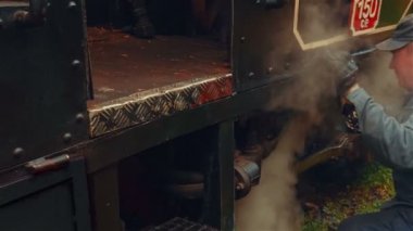 Teknisyen İnce Ayar Endüstriyel Motor