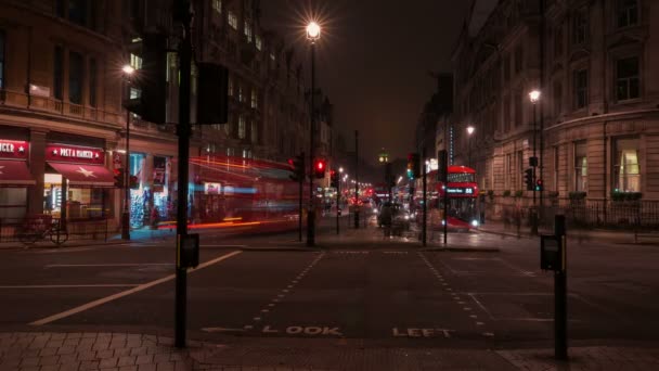 特拉法加广场-慢动作交通夜游戏中时光倒流 — 图库视频影像