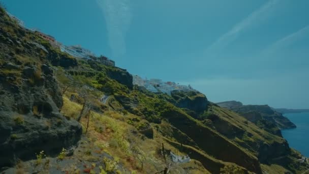 Fermer Vue Aérienne D'un Village Cycladique Méditerranéen, Mer Et Ciel 