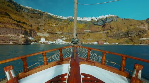 Sailing Through the Mediterranean Ultra Wide Angle POV — Stock Video