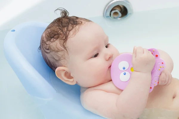 Yeni doğan bebek banyo ve Yüzme