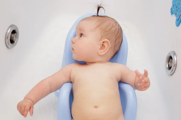 Yeni doğan bebek banyo ve Yüzme