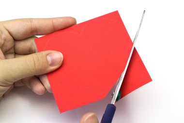 Kırmızı kalp renkli kağıt deseni oluşturma