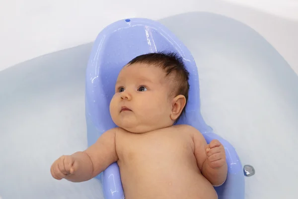 Yeni doğan bebek banyo ve Yüzme