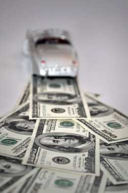 Para yol konsepti ile oyuncak araba