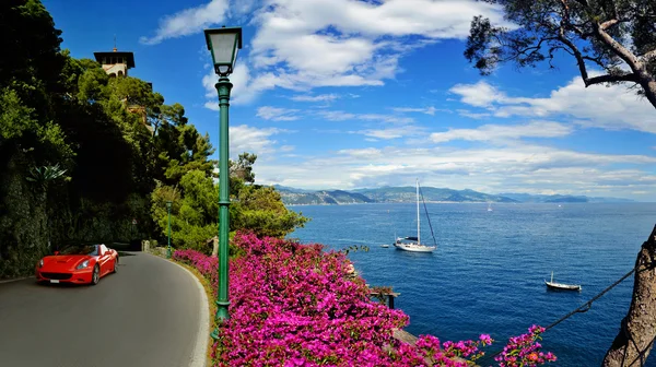 Panoramautsikt över italienska rivieran från väg till rika Portofino — Stockfoto