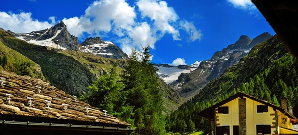Valsavarenche valley, Gran Paradiso National Park, Aosta, Italy — стоковое фото