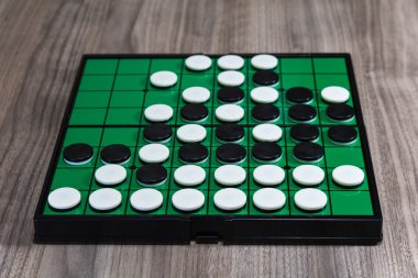 Othello ile rahat yiyebilirsiniz