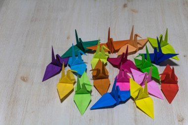 Bir vinç kağıt katlama